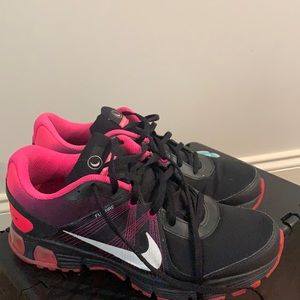 NIKE Air Max Sz 9.5
